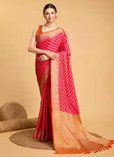 Striking Looking Saree in Pink Colour