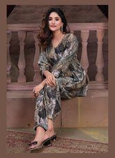 Grey Colour Co-ord-set Salwar Suit Looking Attractive