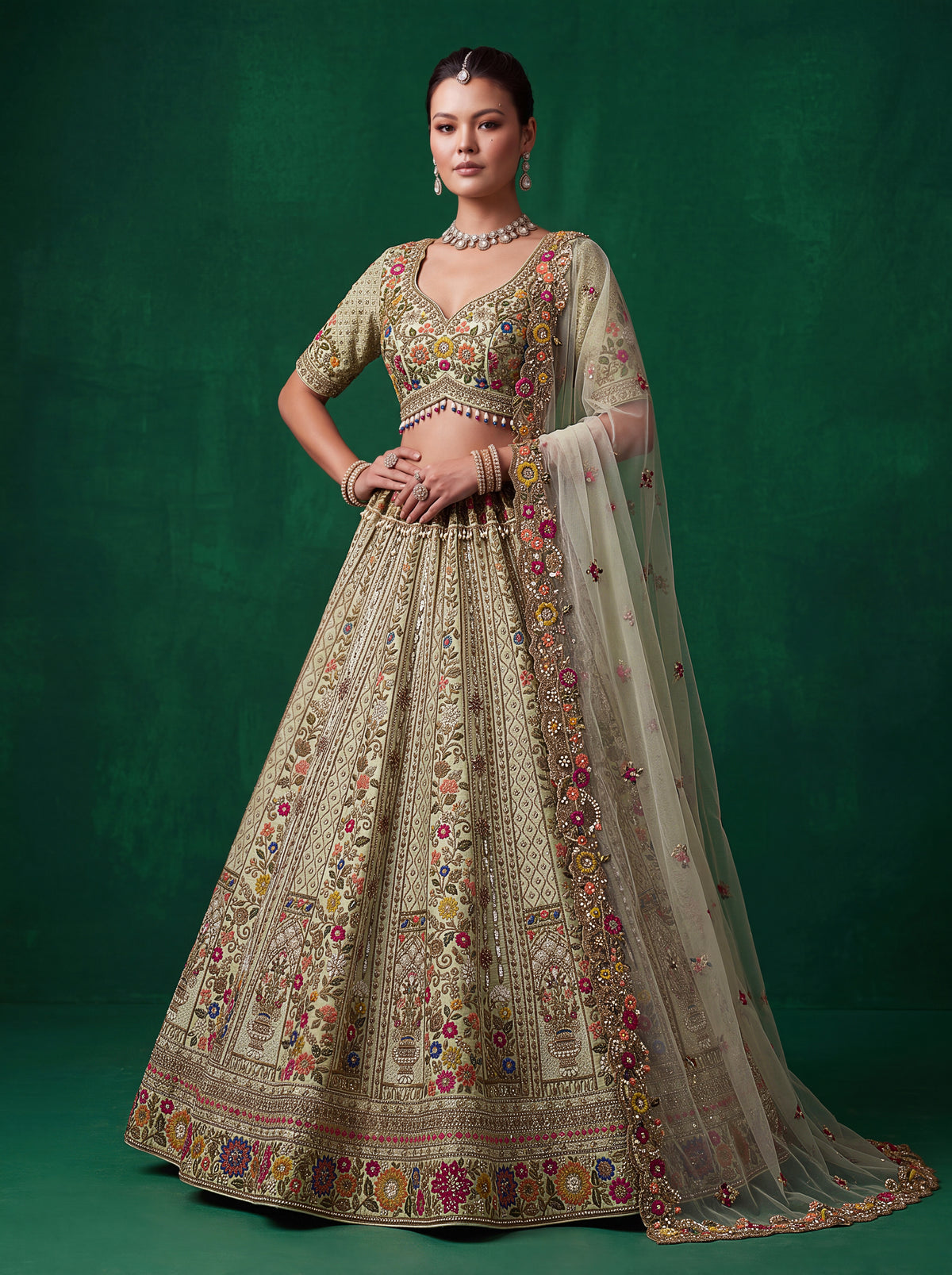 Ivory Multicoloured Gadhwal Silk Bridal Lehenga Choli with Floral Embroidery, photo 3