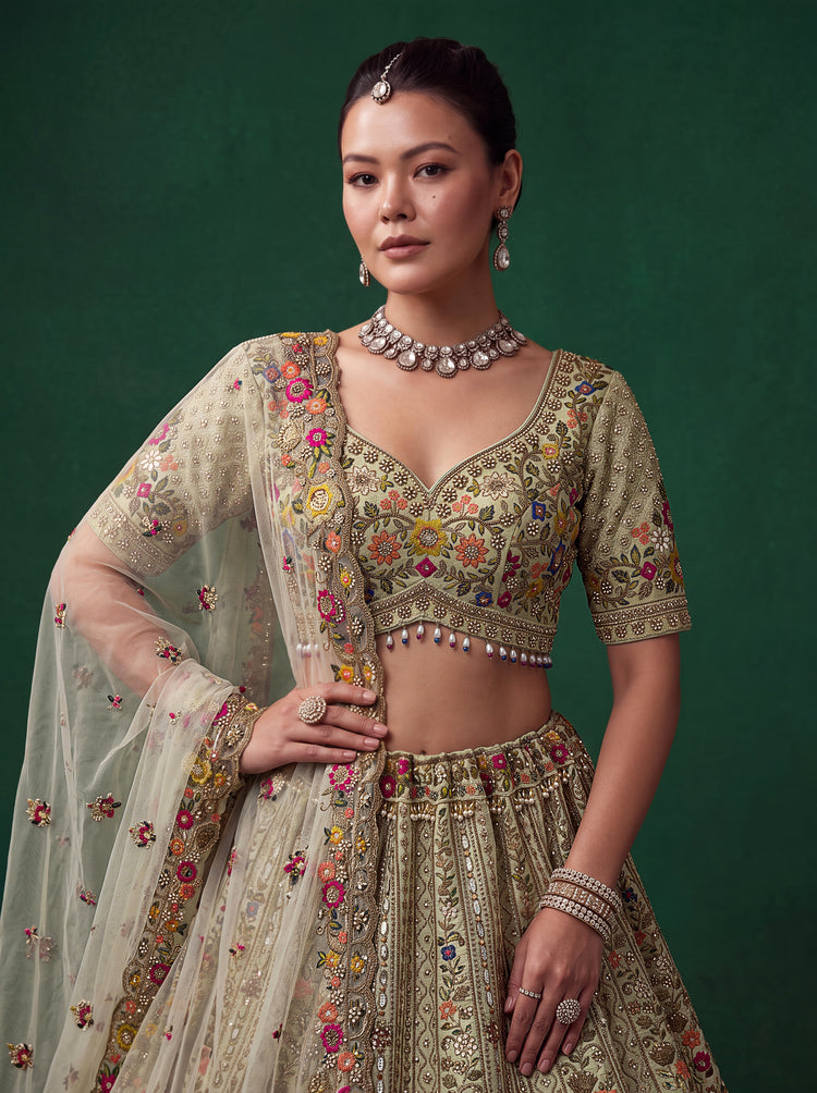 Ivory Multicoloured Gadhwal Silk Bridal Lehenga Choli with Floral Embroidery, photo 5