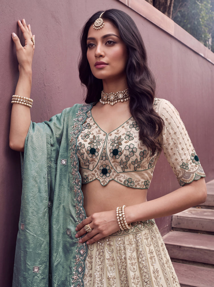 Neelora Off-White Silk Lehenga Choli with Ocean Blue Dupatta, photo 5