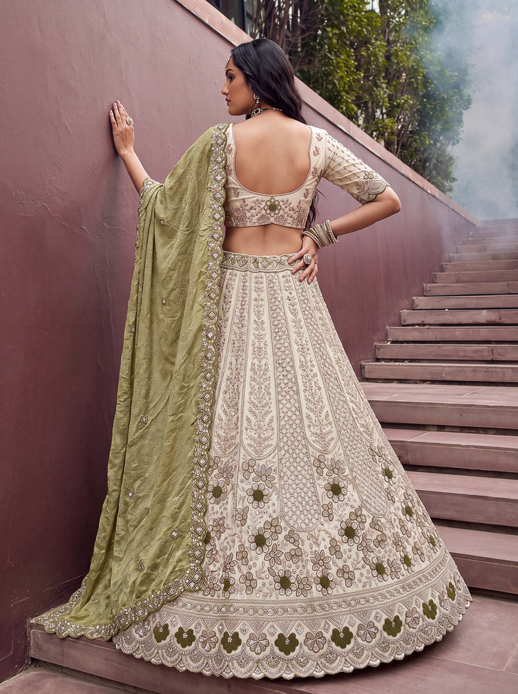 Olive Noor Off-White Silk Lehenga Choli with Green Dupatta, photo 2