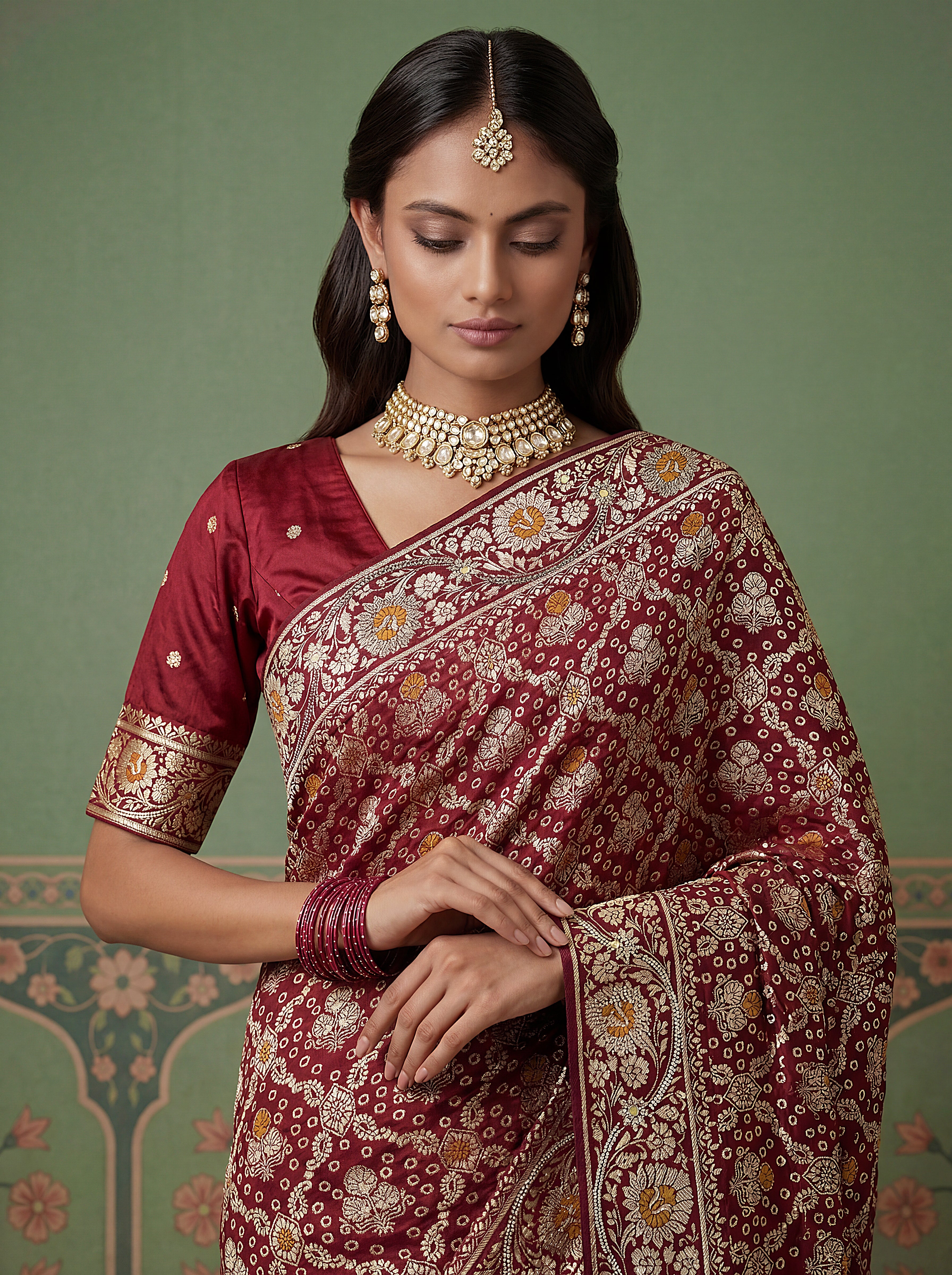 Maroon Pashmina Silk Zari Woven Saree with Gold Border & Unstitched Blouse