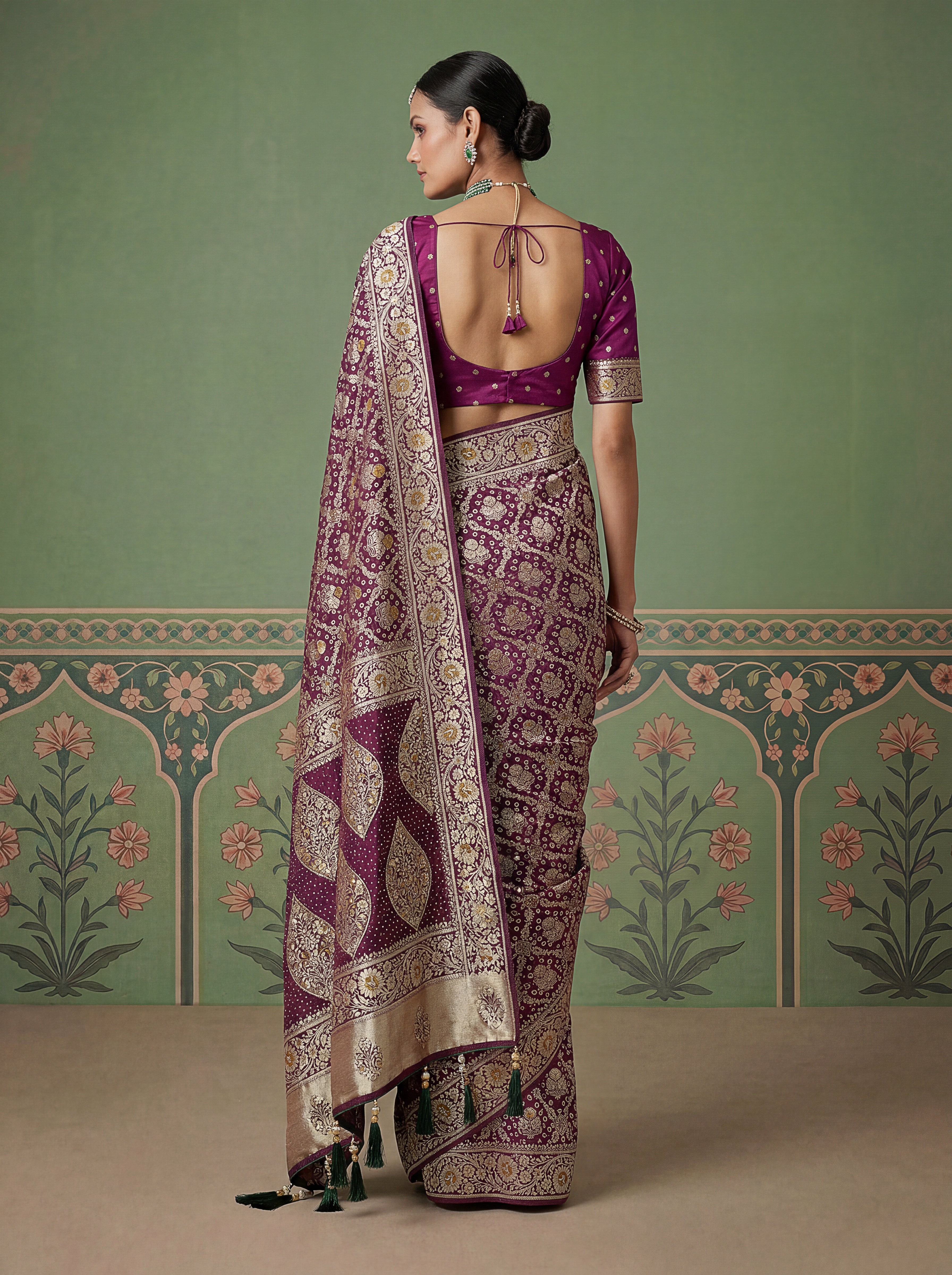 Purple Pashmina Silk Zari Woven Saree with Gold Border & Unstitched Blouse
