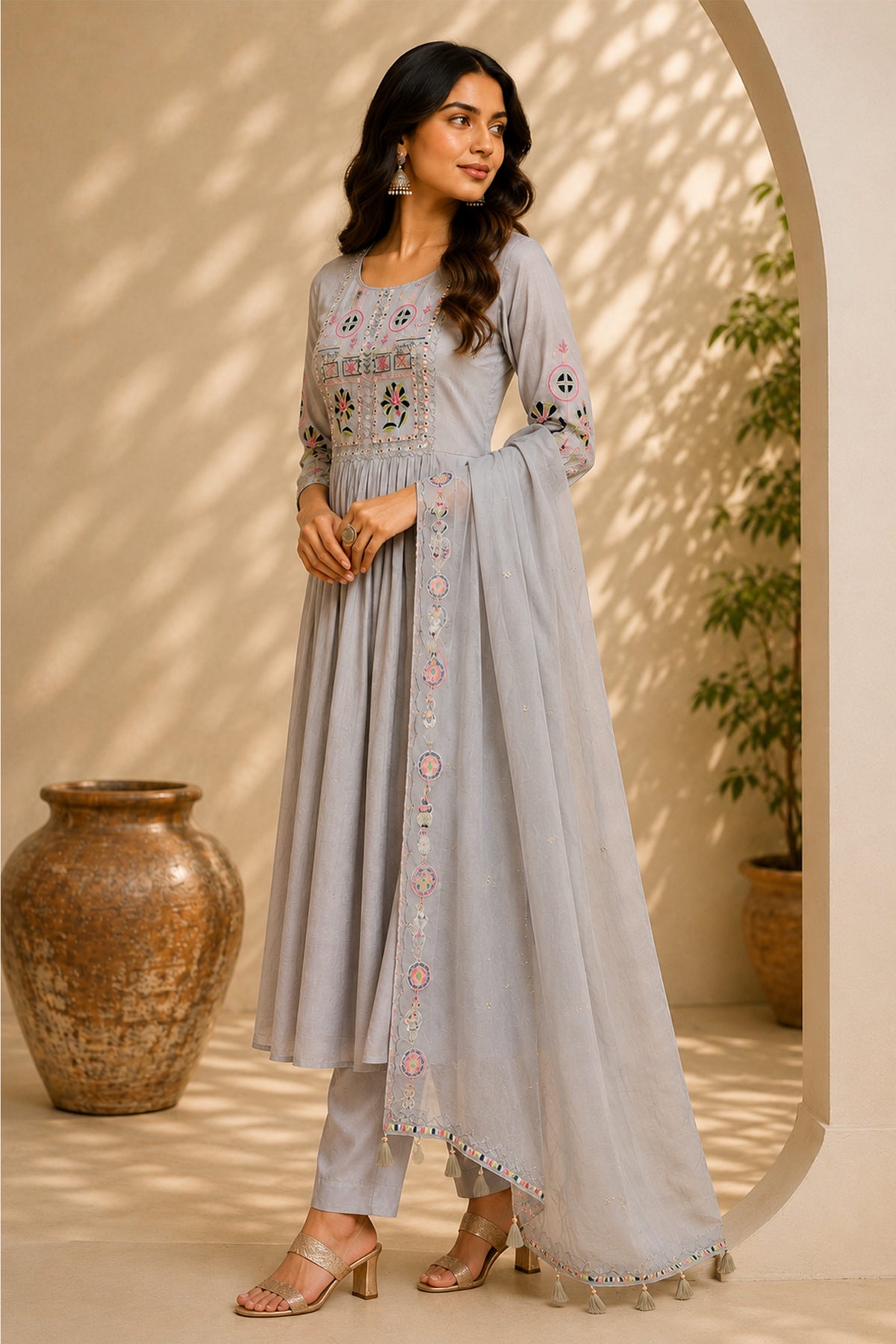 Pale Grey Anarkali Suit with Geometric Yoke and Tasselled Dupatta, photo 4