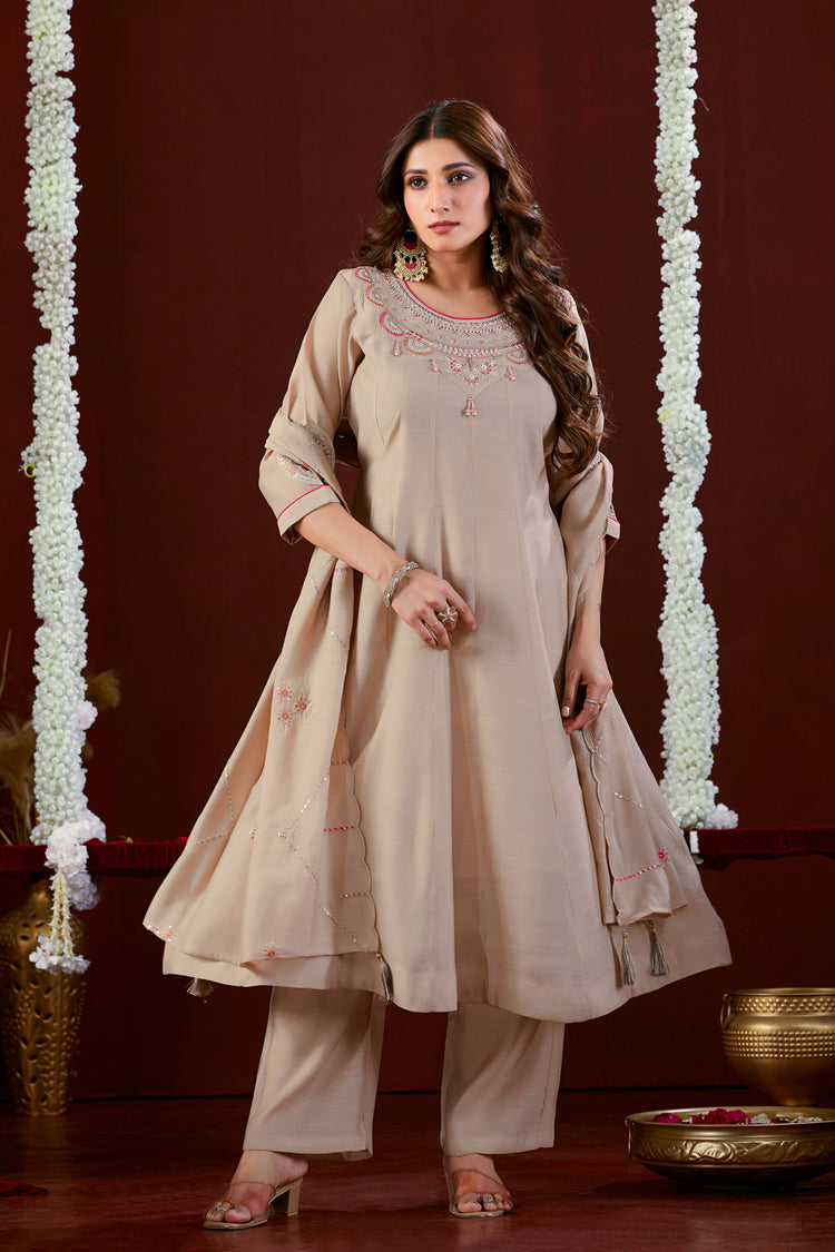 Off White Mul Slub Anarkali Kurta Set