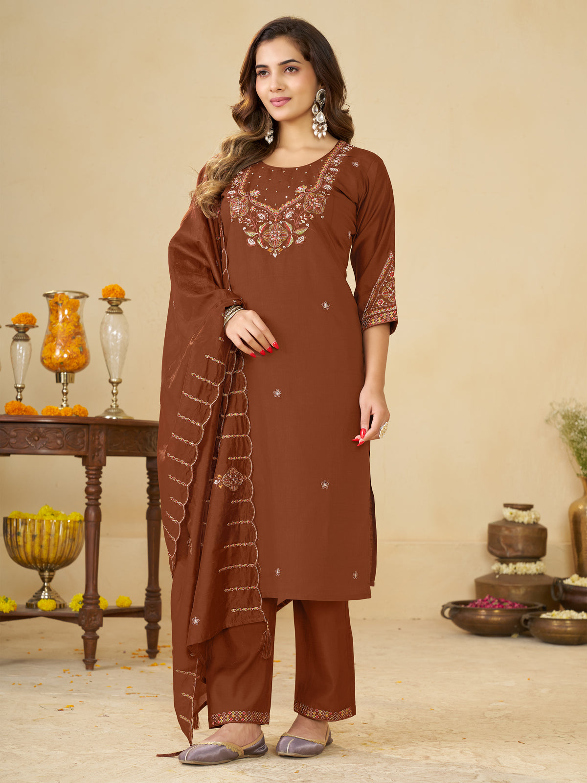 Coffee Marina Silk Embroidered Kurta Set, photo 4