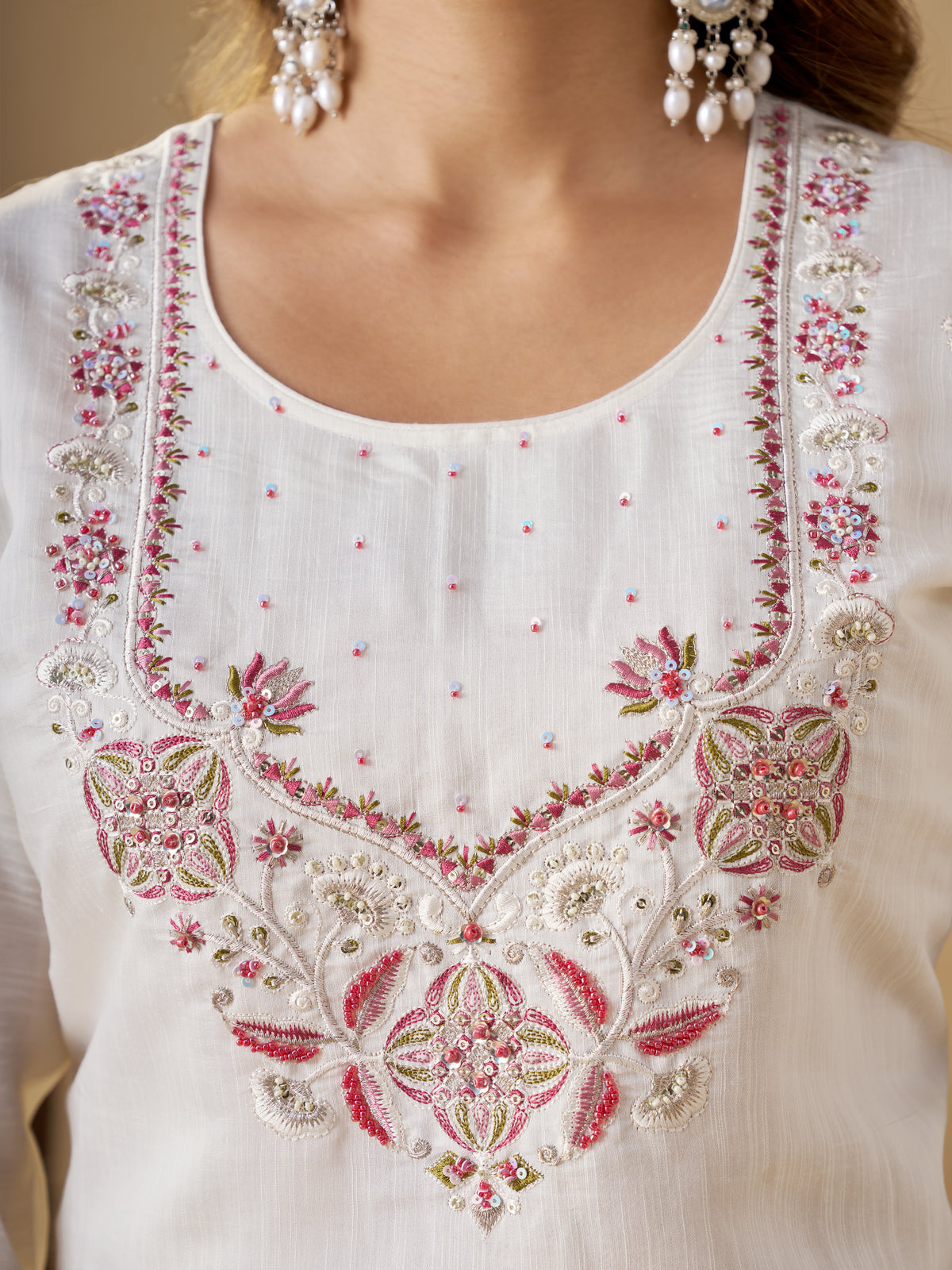 White Marina Silk Embroidered Kurta Set, photo 3